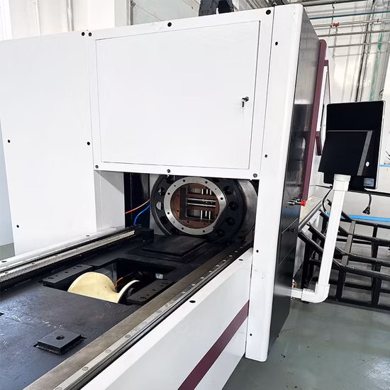 Découpe laser de tubes à grande vitesse / Découpeuse laser à fibre CNC pour la découpe de tubes métalliques Coupe de tubes métalliques 3000W